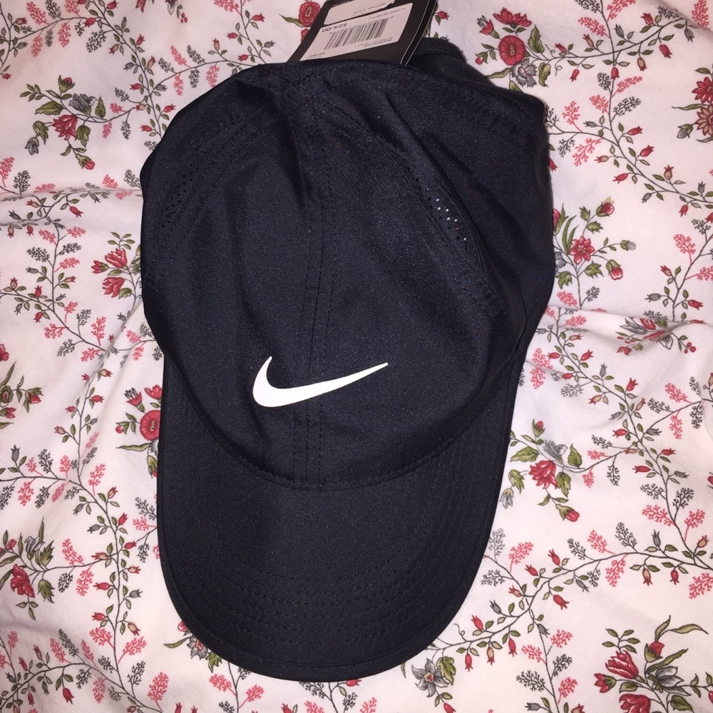100% new. Never worn